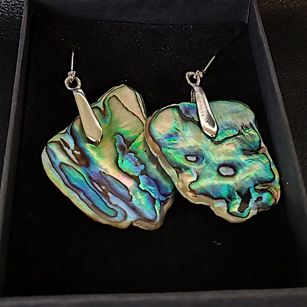 Item er-paua