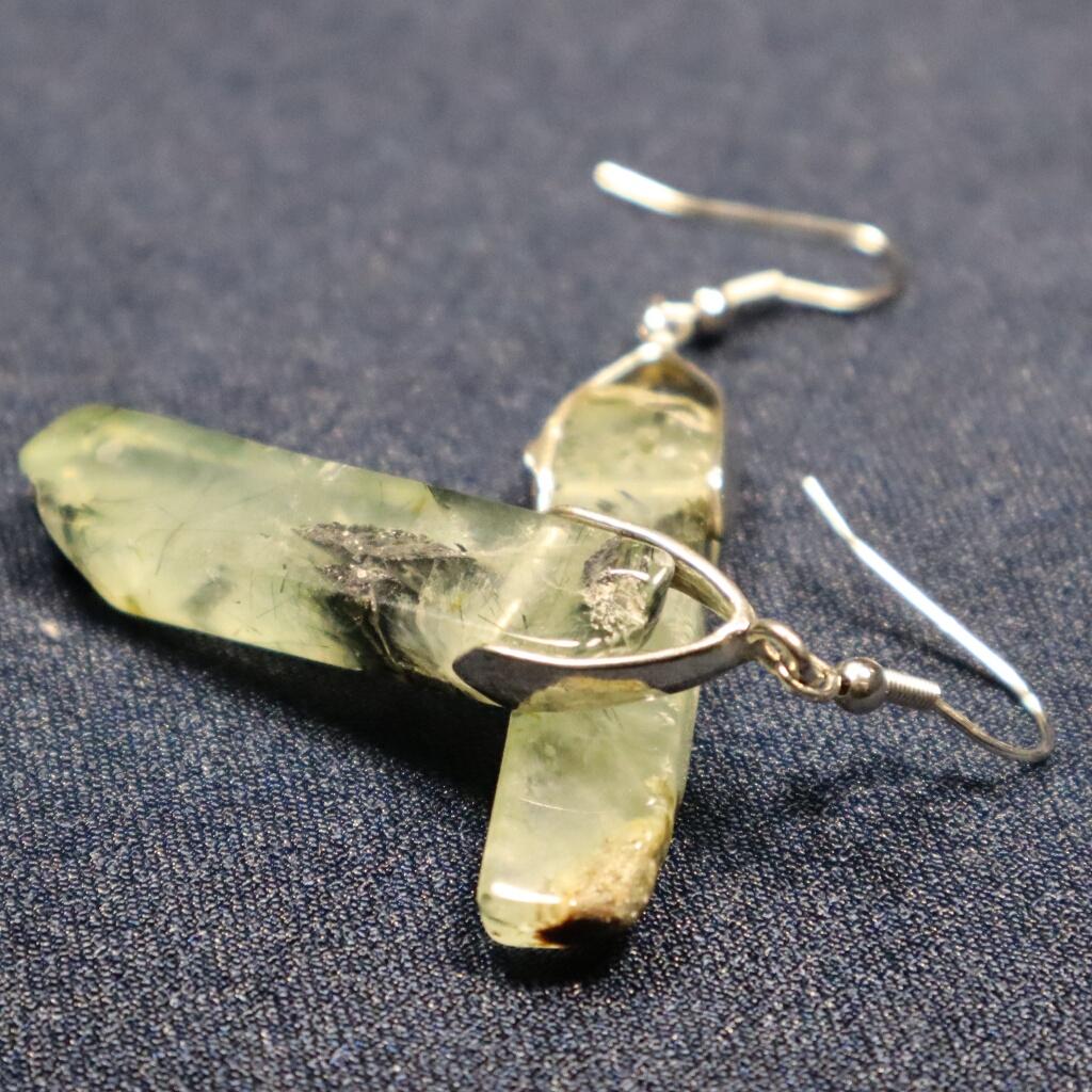 Item er-prehnite