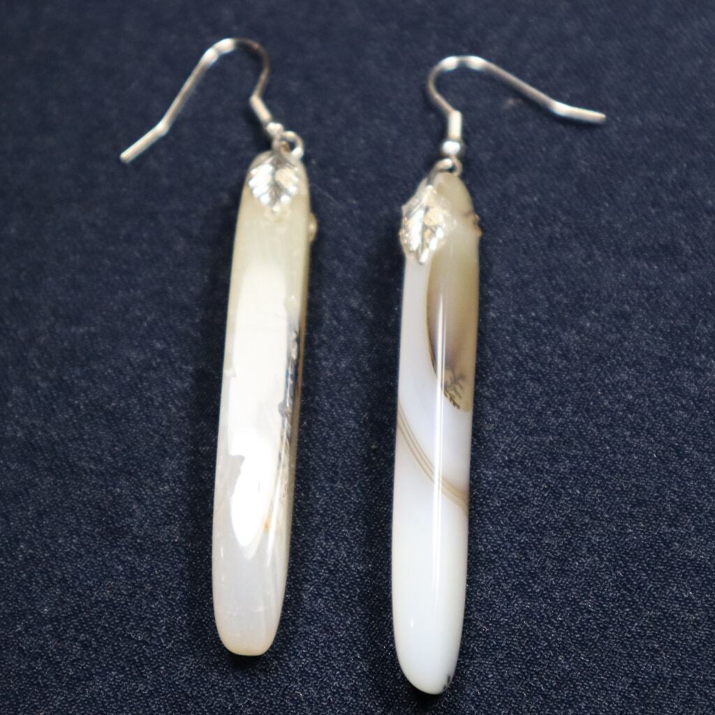 Item er-white-agate