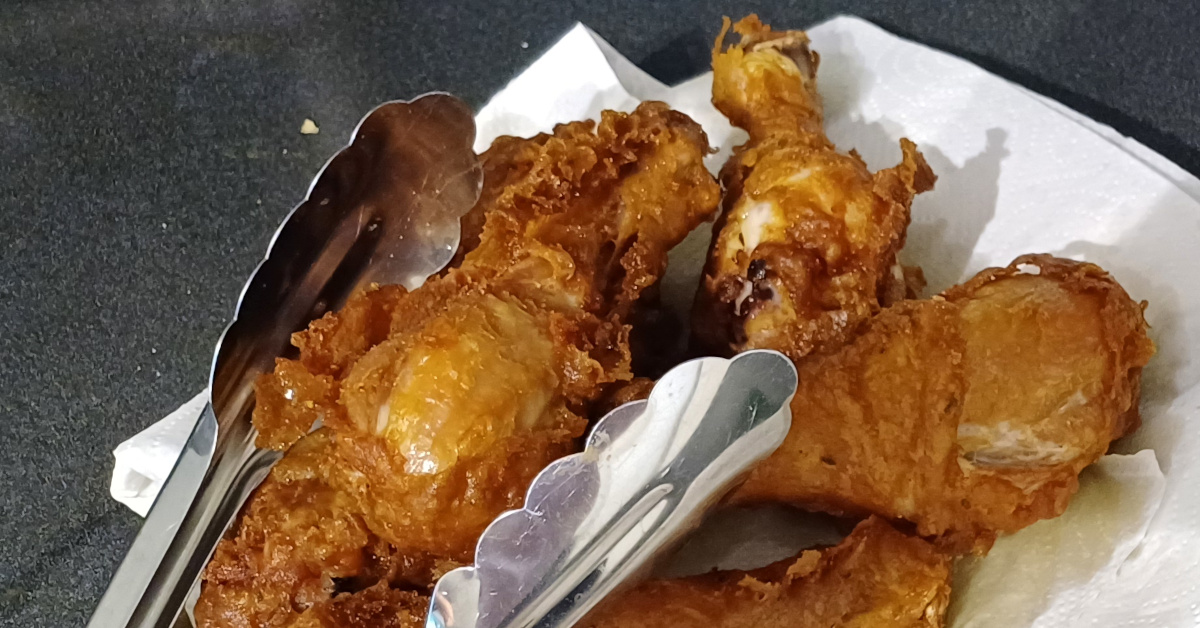 Deep fried spicy battered chicken